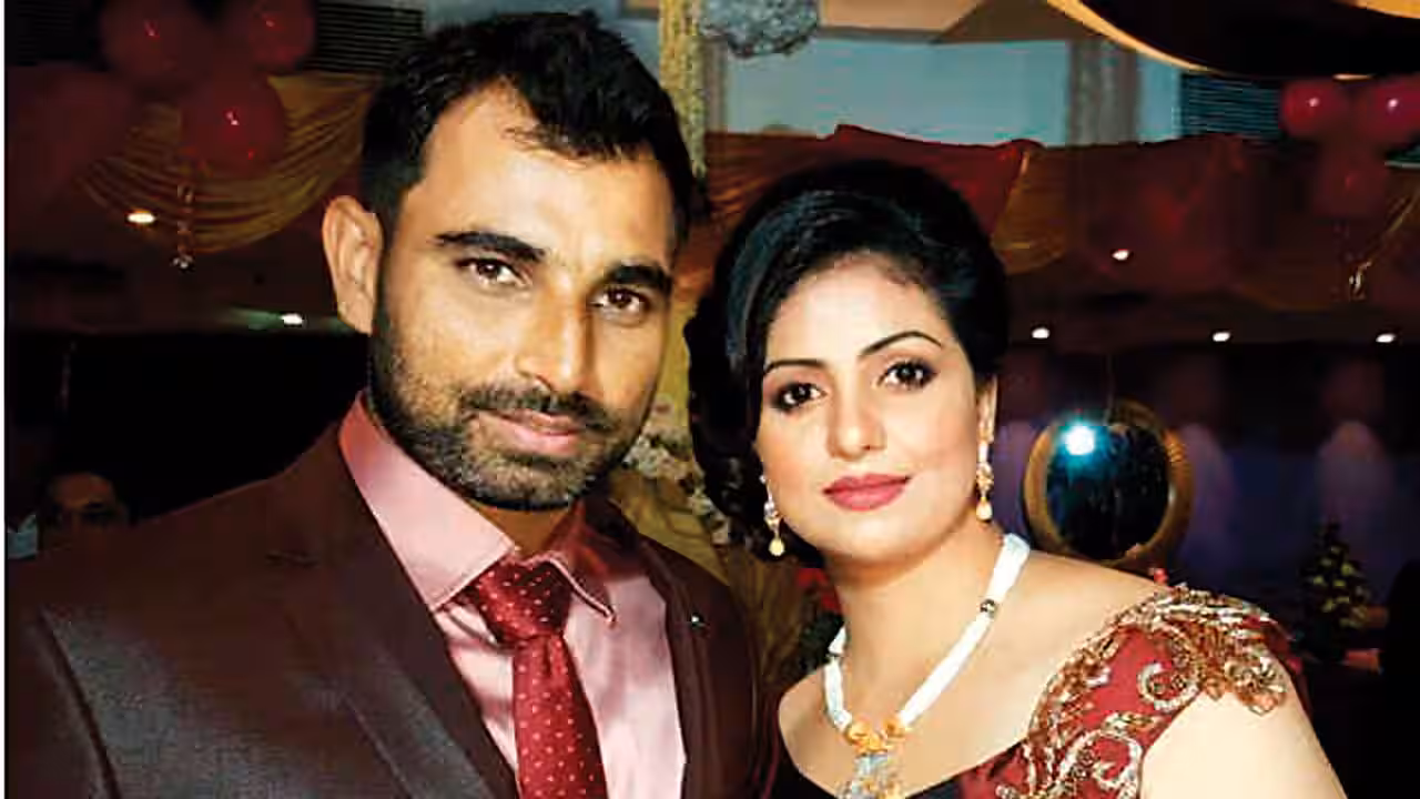 Mohammed Shami’s Estranged Wife Hasin Jahan Booked for Attempt to Murder in Bengal